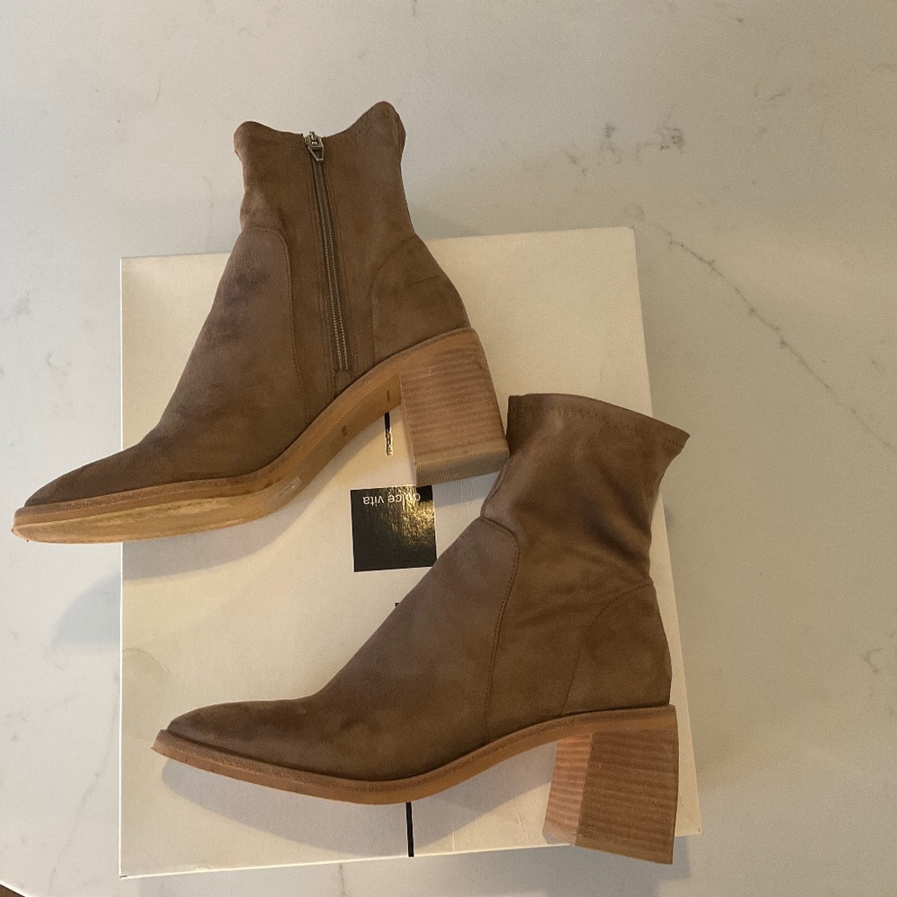 Dolce Vita Indiga Truffle Stella Suede Size 9